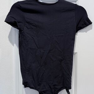 Skims Tshirt Body Suit L/XL Black NWT